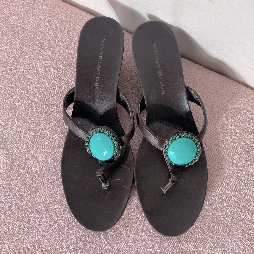 5/$25 Montego Bay Club Dark Brown Low Wedge Thong Sandals 10